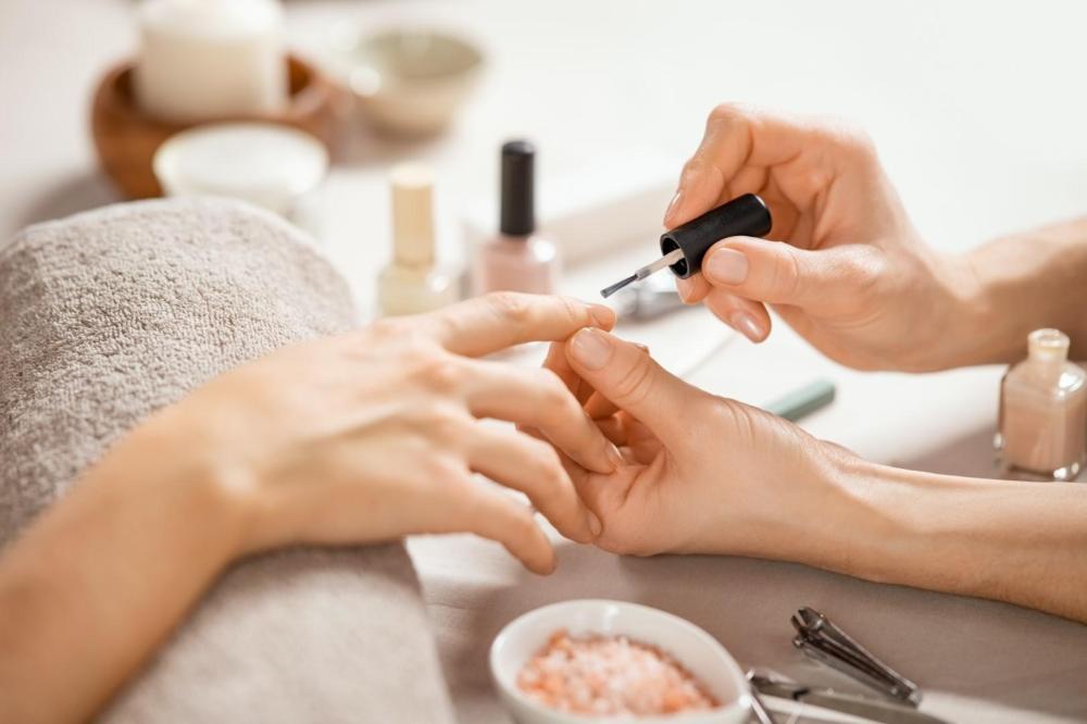 Ongle en gel à Venansault